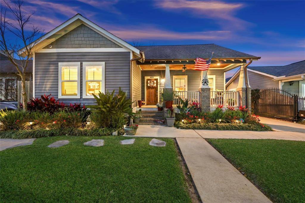 Houston, TX 77009,823 E 27th ST