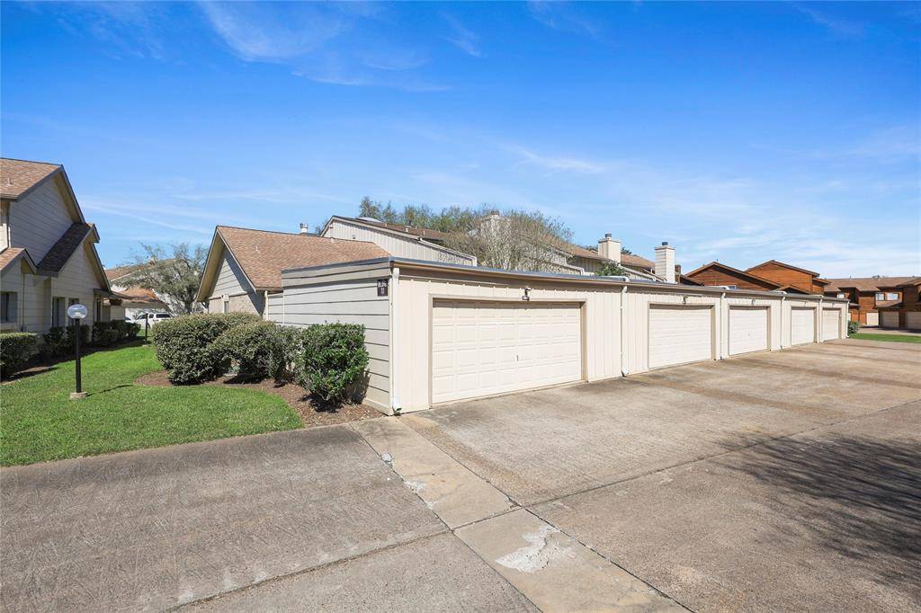 Houston, TX 77082,13632 Garden Grove CT #335
