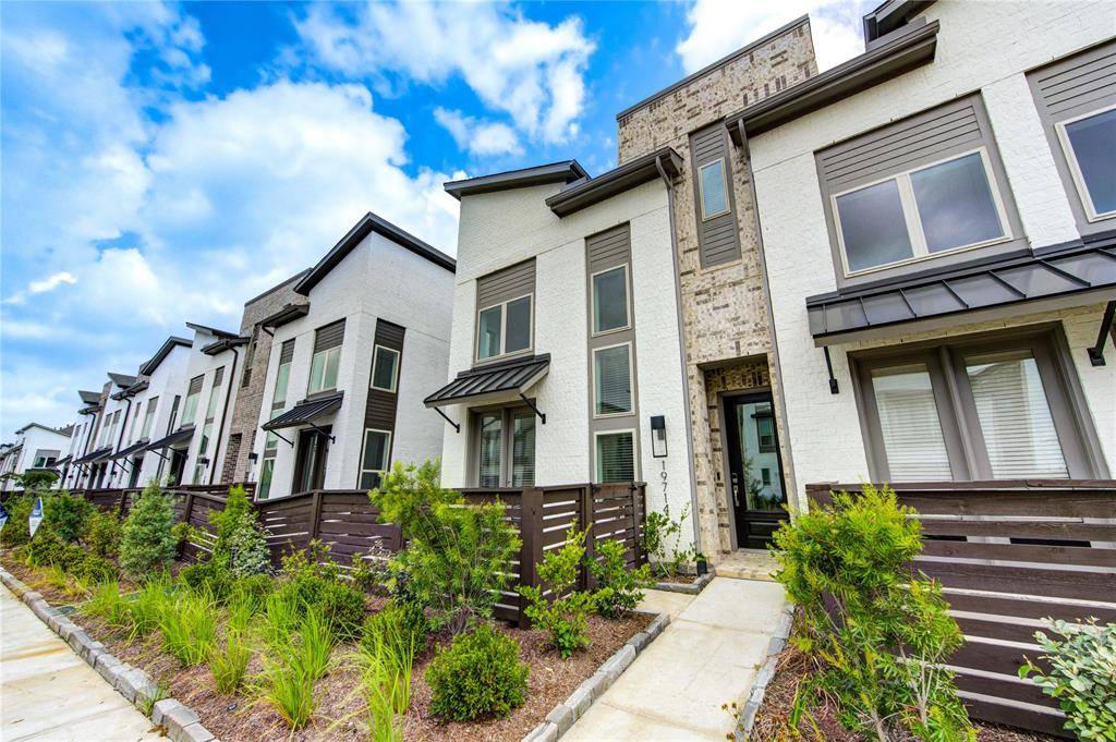 Cypress, TX 77433,19714 Curved Steel Drive