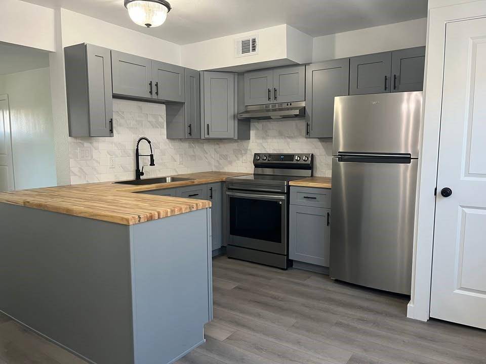 Houston, TX 77055,1701 Johanna DR #02
