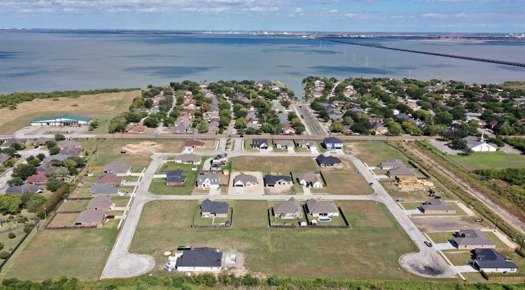 Port Lavaca, TX 77979,104 Jasper WAY