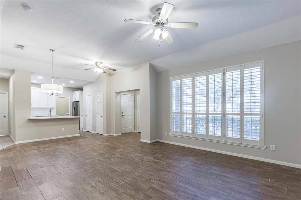 Friendswood, TX 77546,725 Cedarwood DR
