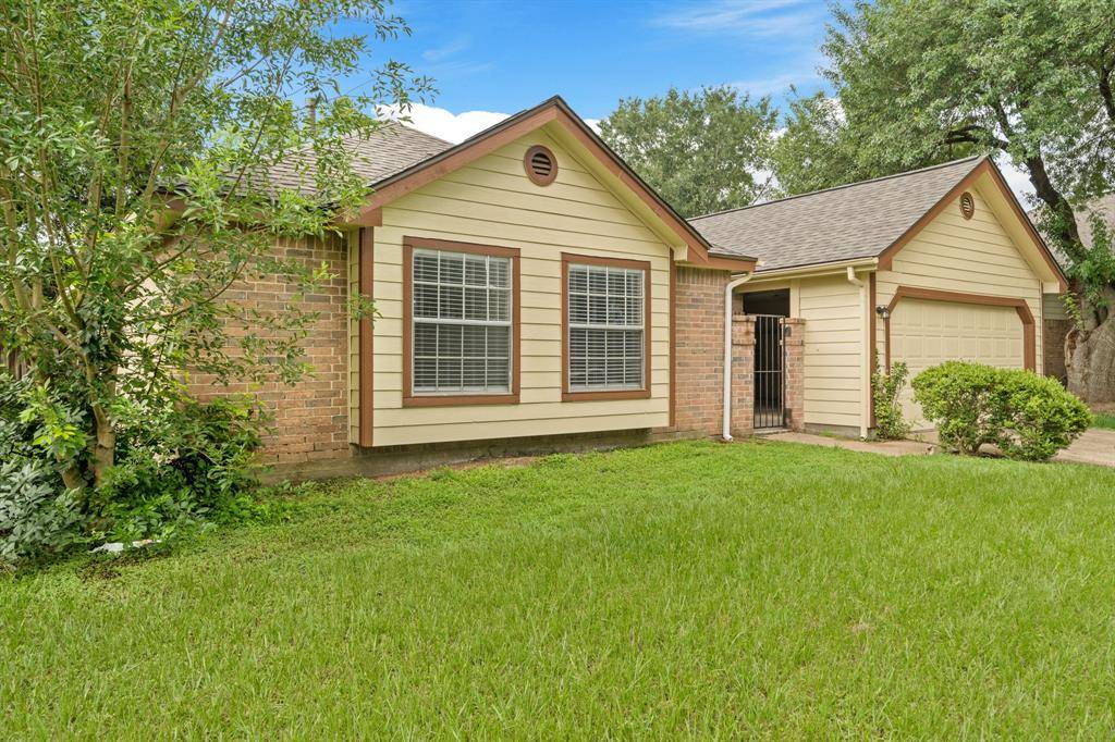 Houston, TX 77095,8430 Lake Crystal DR
