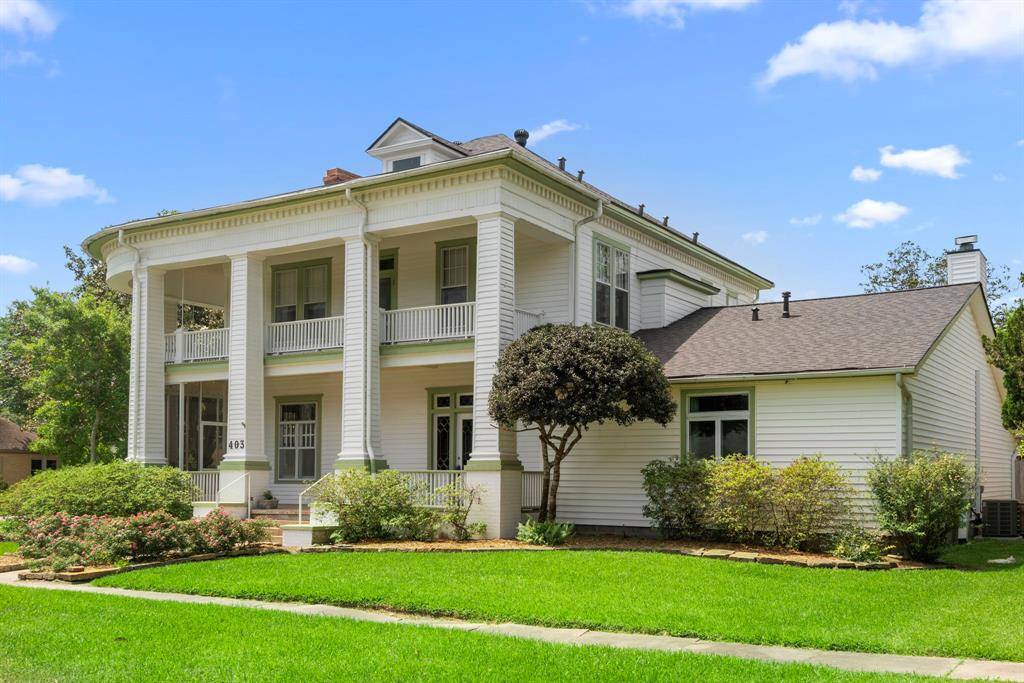 El Campo, TX 77437,403 Hoskins Broadway ST