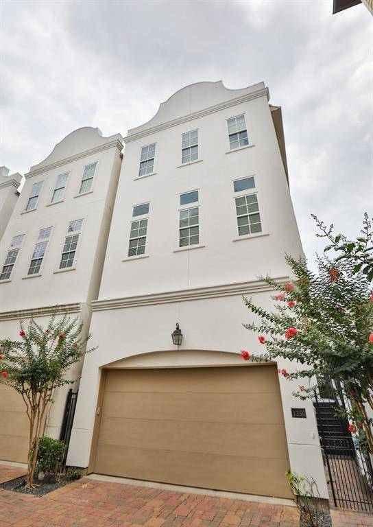 Houston, TX 77008,1250 W 23rd ST
