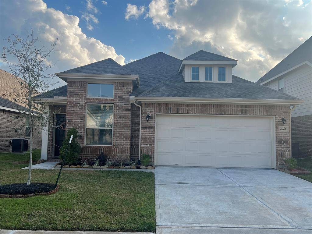 Houston, TX 77045,2923 Painted Sunrise TRL
