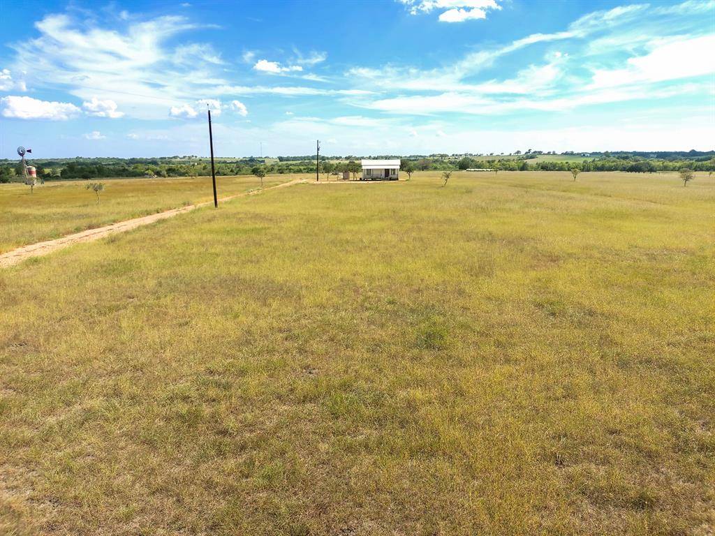 Shiner, TX 77984,2621 County Road 302