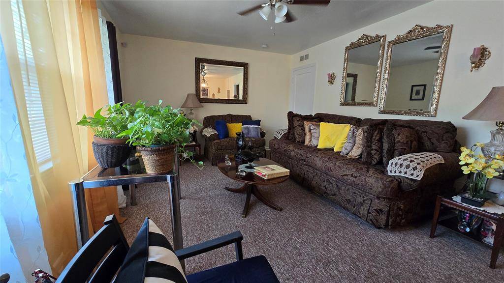 Houston, TX 77033,5806 Beldart ST