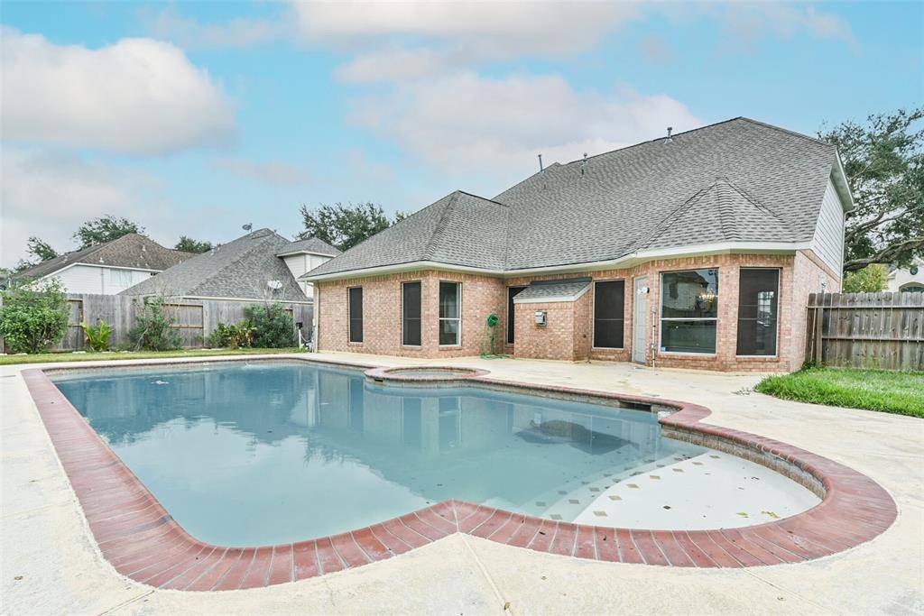 Pearland, TX 77584,2410 Hanston CT