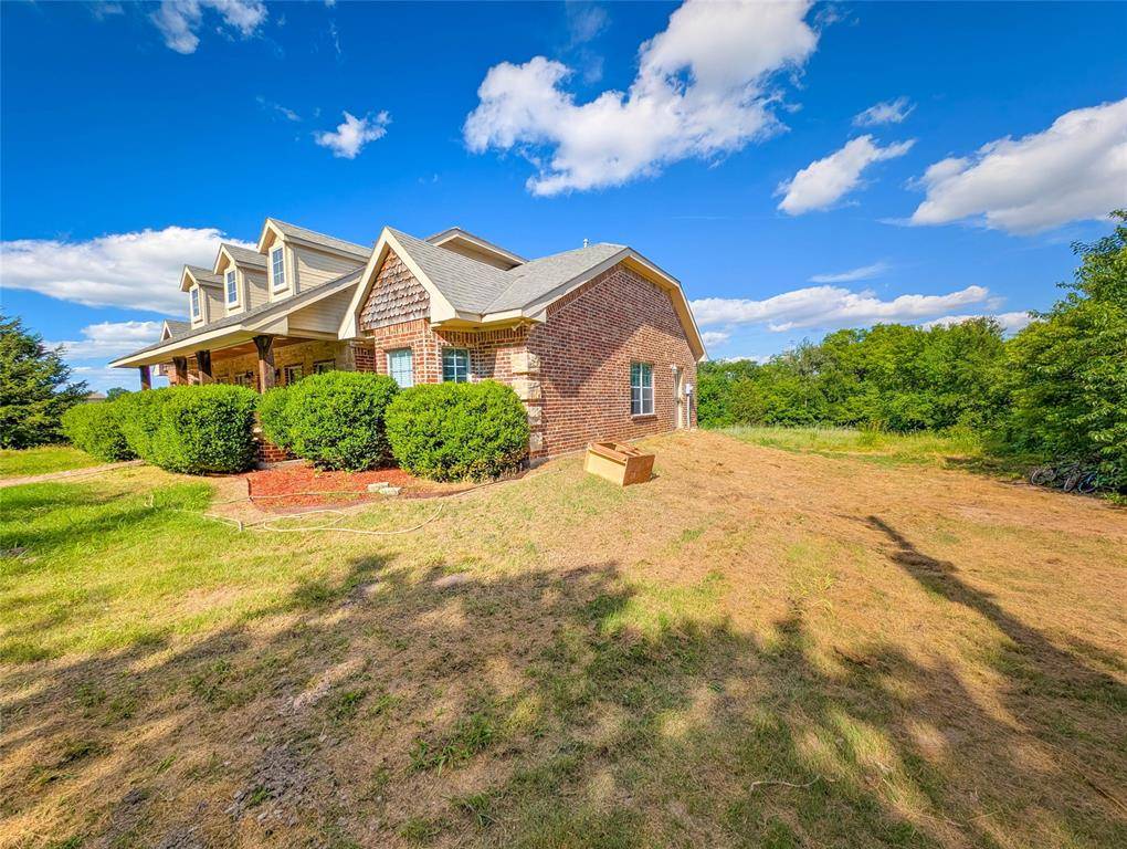 Leonard, TX 75452,301 County Road 5066