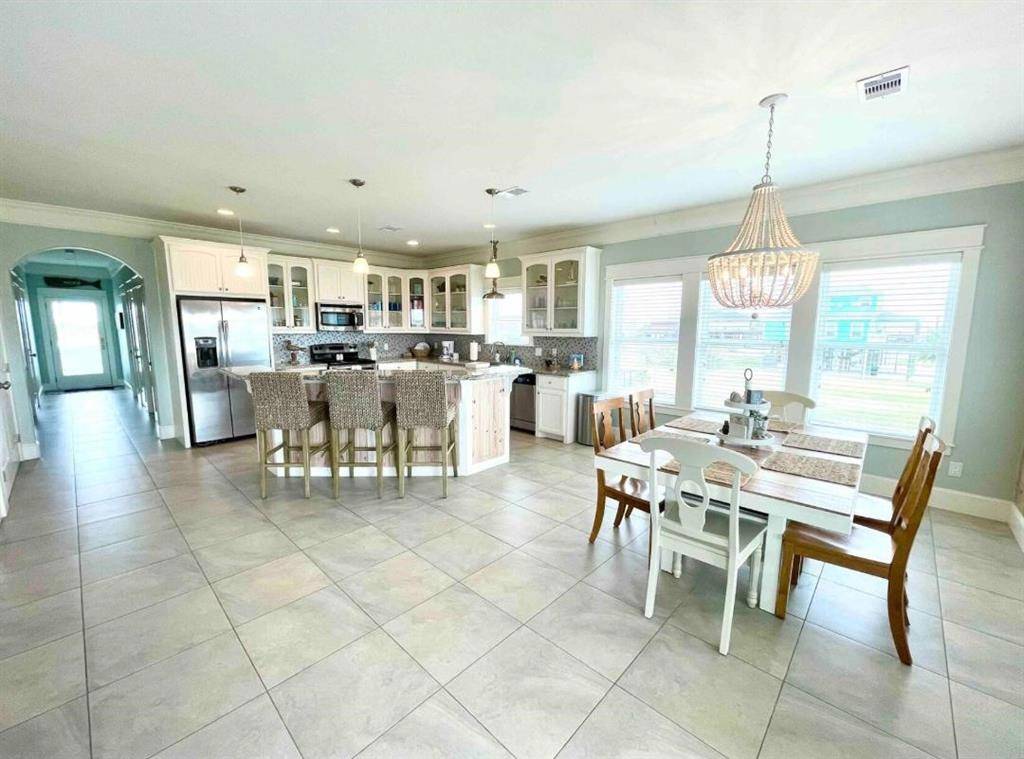 Crystal Beach, TX 77650,141 Verdia DR