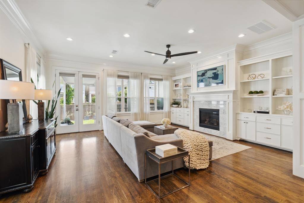 Houston, TX 77008,506 W 26th ST