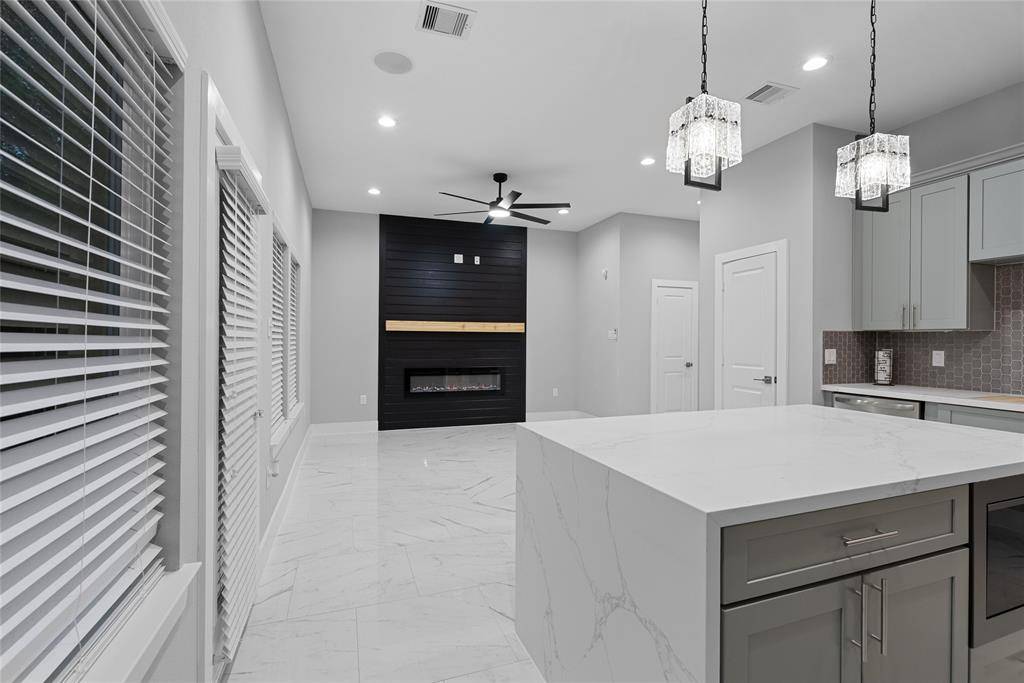 Houston, TX 77091,825 Paul Quinn ST #D