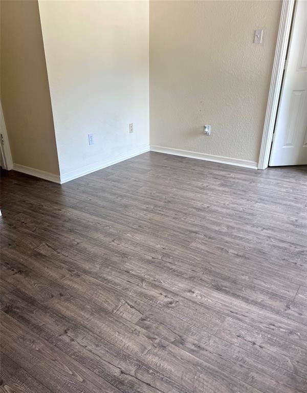 League City, TX 77573,370 Livingstone LN