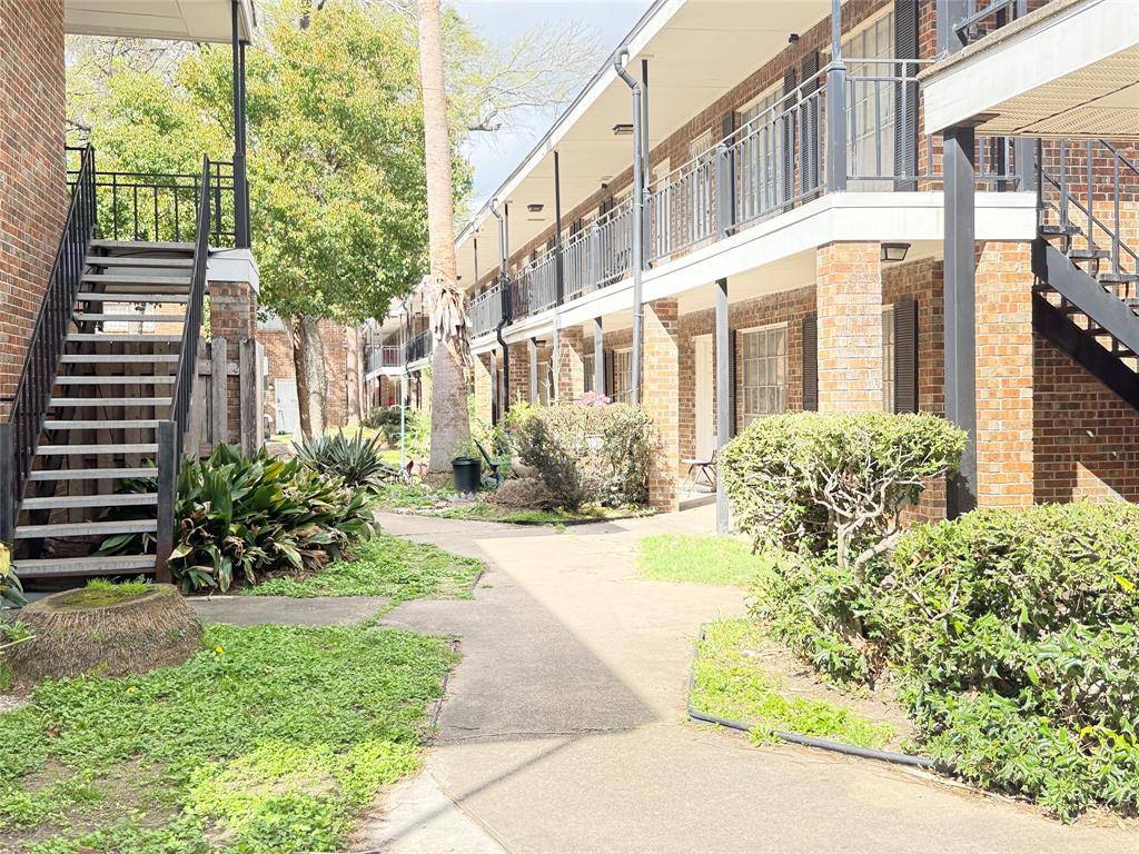 Houston, TX 77081,6405 Westward ST #96