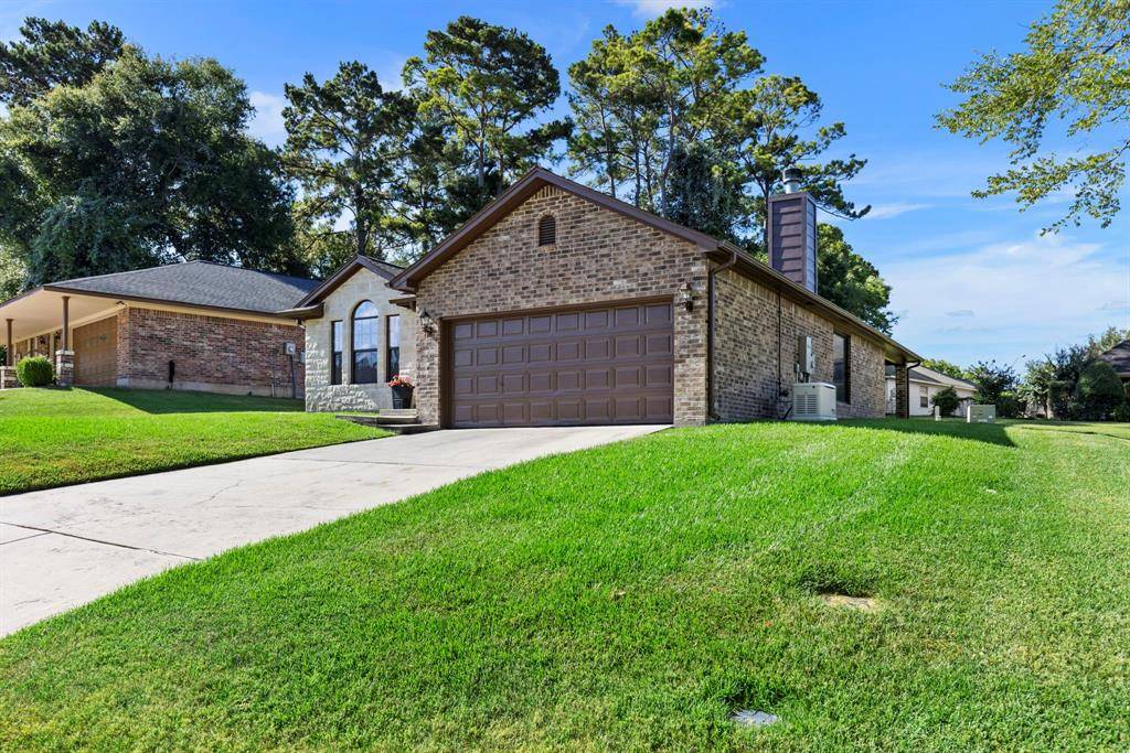 Willis, TX 77318,4809 Moonlight DR