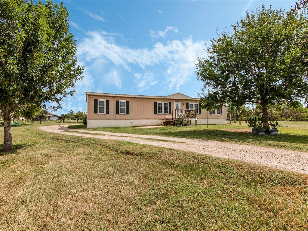 Beasley, TX 77417,2234 Hopkins RD