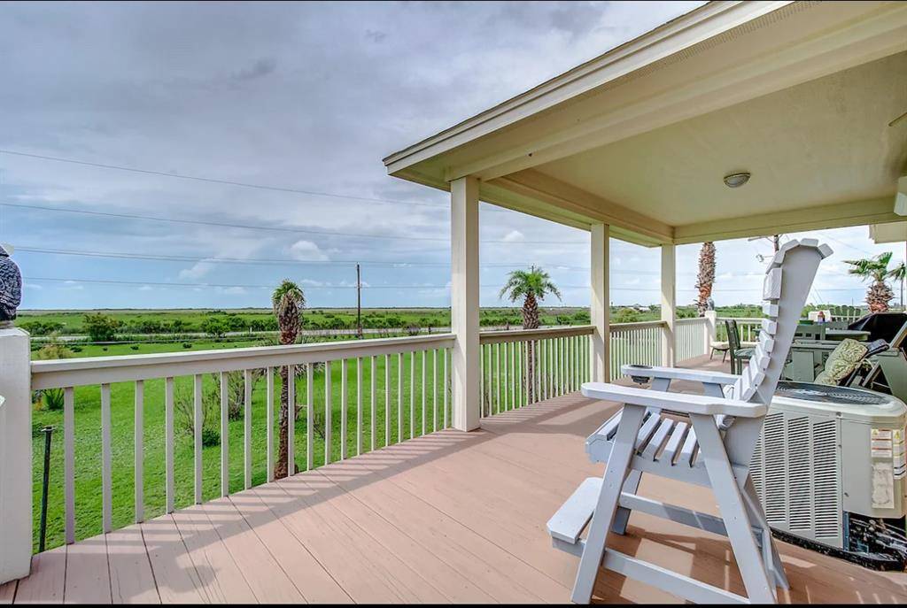 Crystal Beach, TX 77650,3541 Hannas Reef