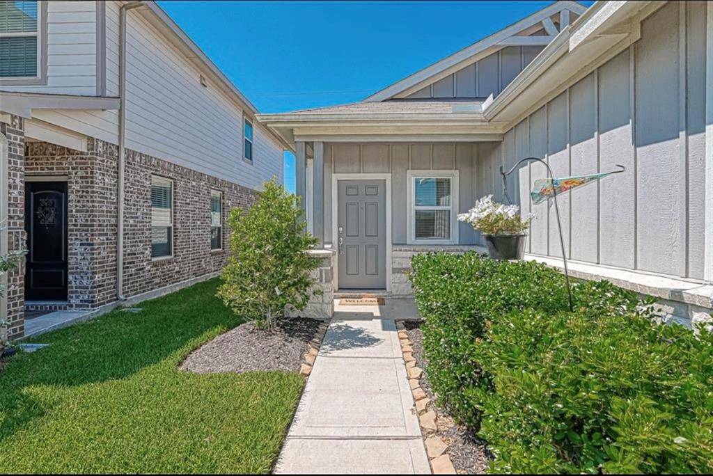 Katy, TX 77493,25631 Bottlebrush Sedge ST