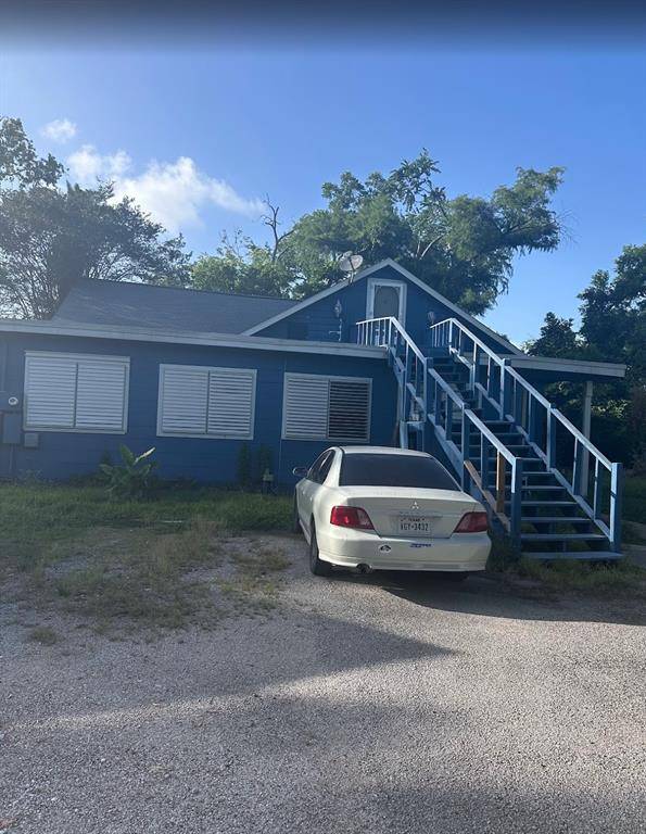 Angleton, TX 77515,310 N Rock Island ST