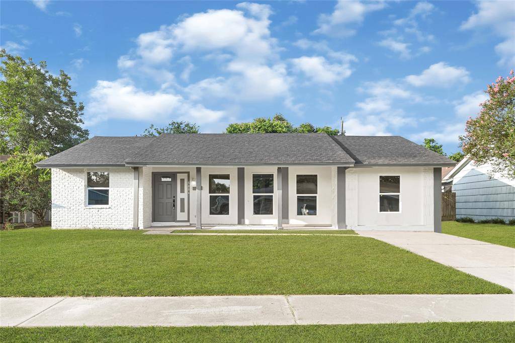 Houston, TX 77033,5854 Schevers ST