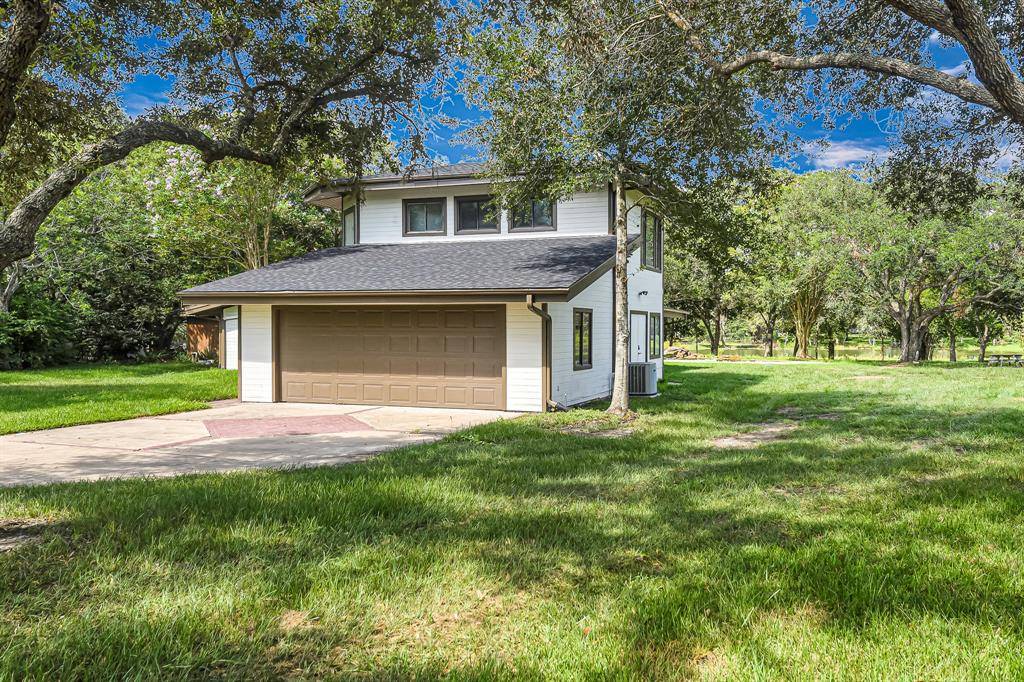 Needville, TX 77461,14110 Oak Lake Village DR