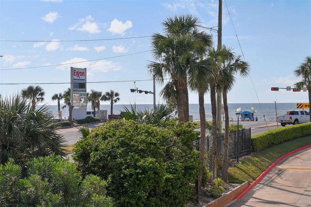 Galveston, TX 77551,6102 Seawall BLVD #121