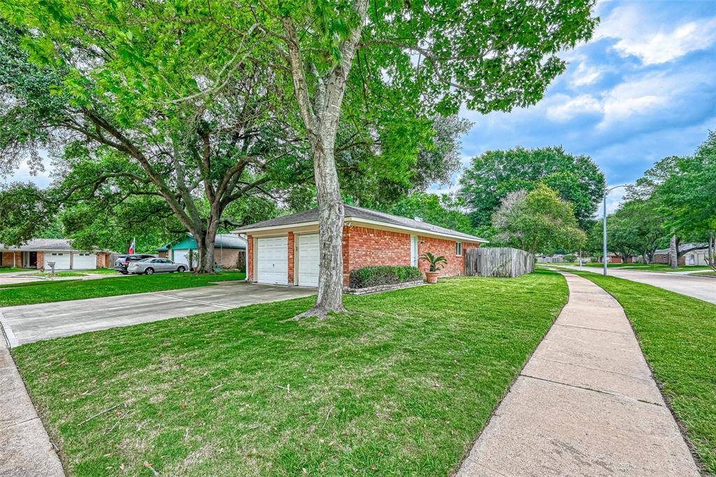 Katy, TX 77450,411 Merrymount CT