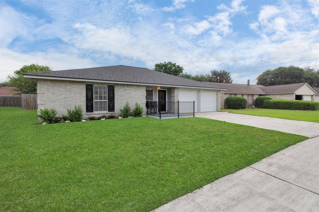 La Porte, TX 77571,9903 Oakmont DR