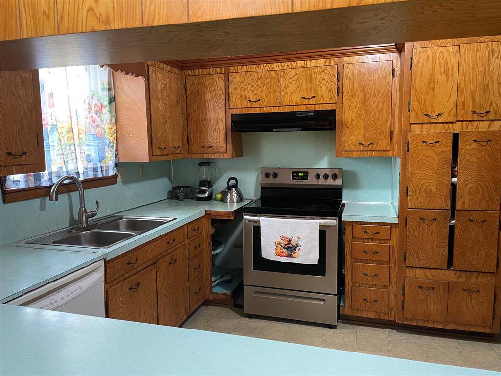Harleton, TX 75651,406 W Liberty RD