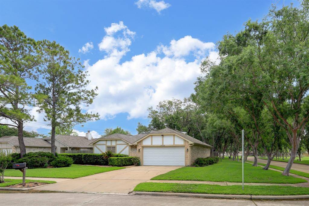 Sugar Land, TX 77479,3502 Windbreak LN