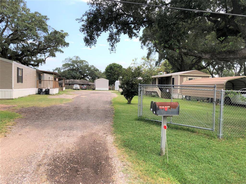 Highlands, TX 77562,703A San Jacinto ST #703A