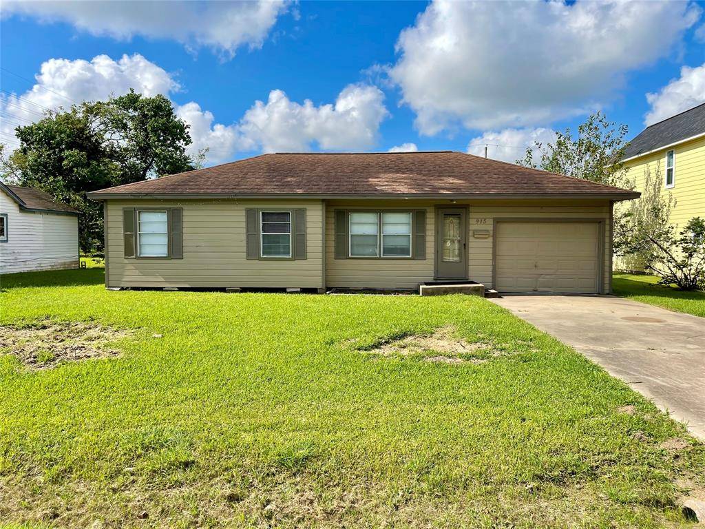 Freeport, TX 77541,915 N Avenue C