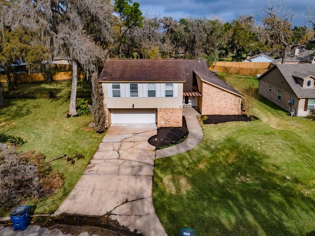 West Columbia, TX 77486,9 Atmore LN