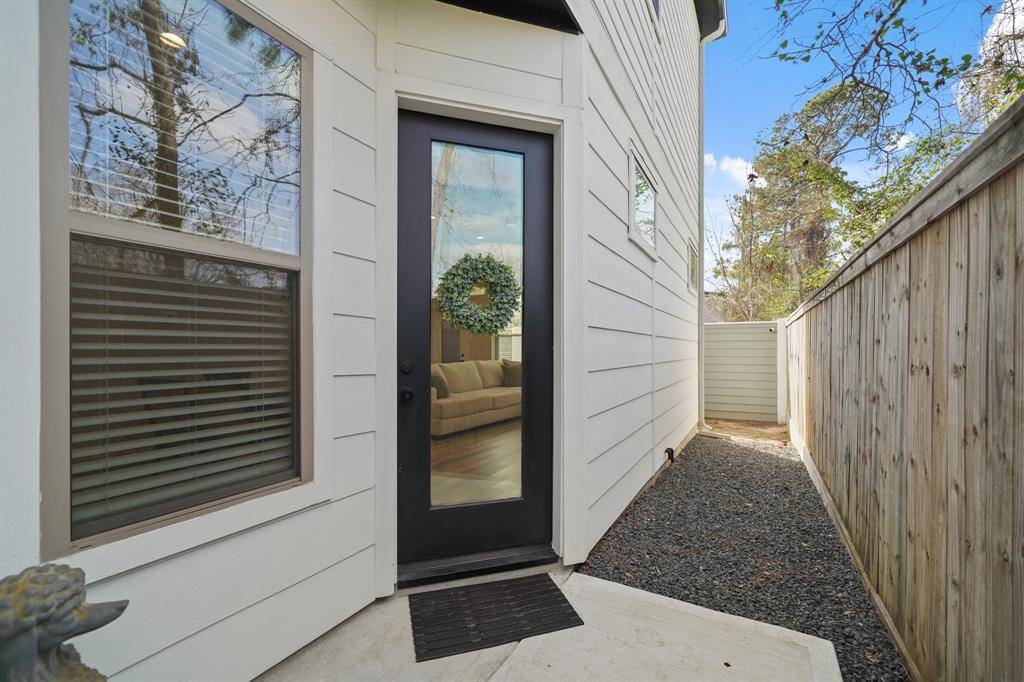 Houston, TX 77091,5361 Creekmont Oaks LN