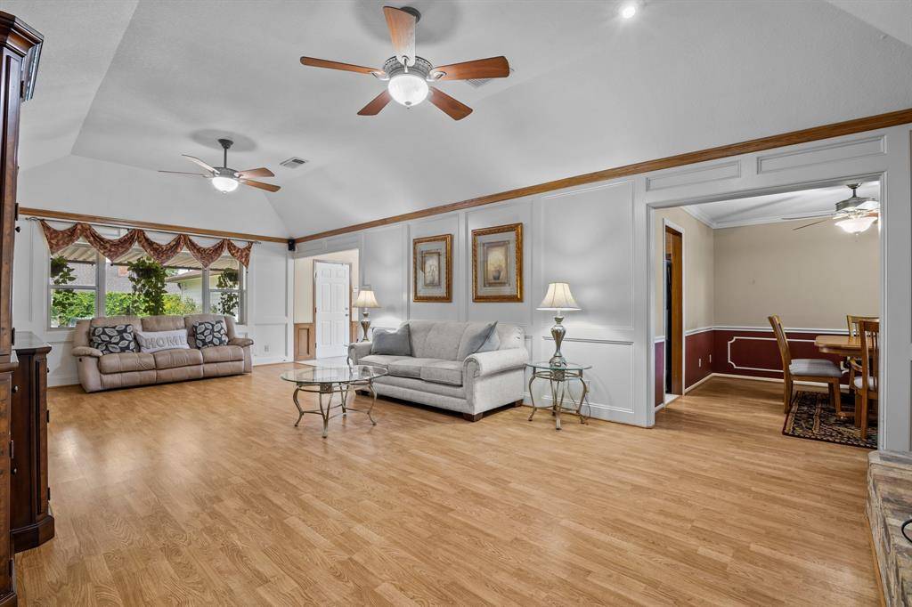 Pearland, TX 77581,2005 E Pine Hill DR