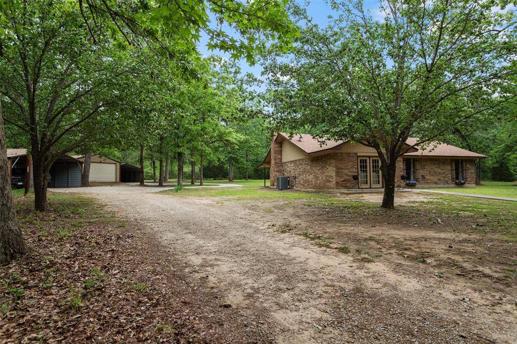 Crockett, TX 75835,472 County Road 3350