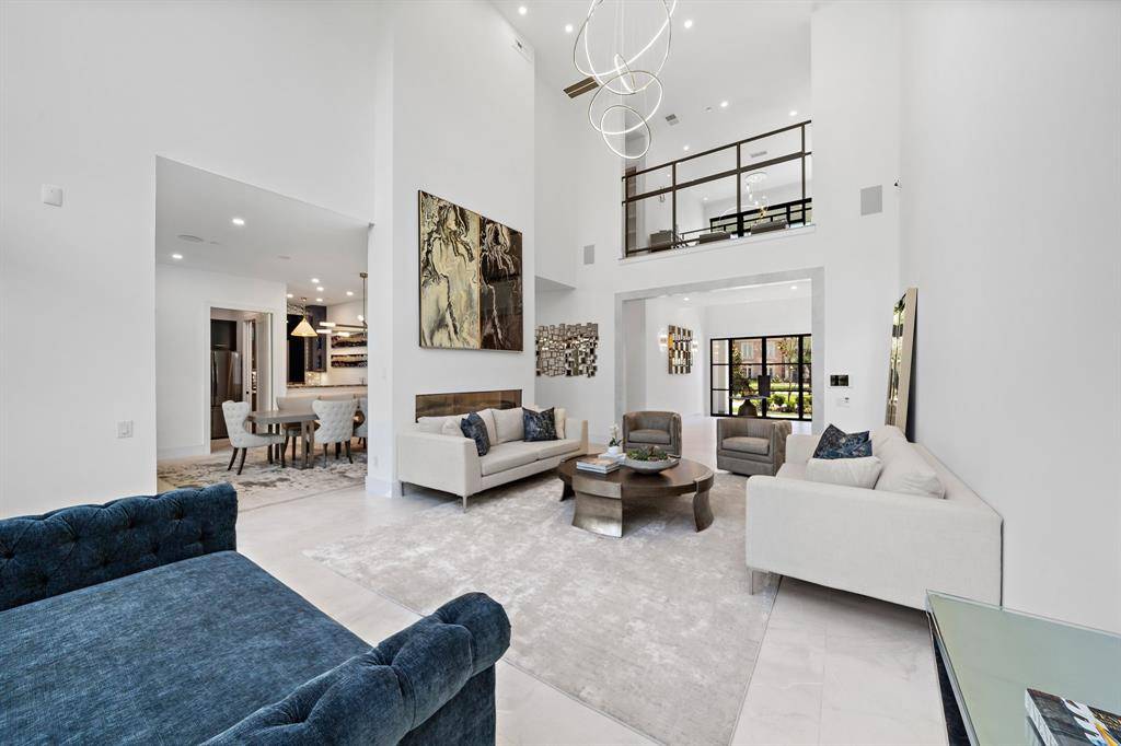 Houston, TX 77024,467 Gingham DR