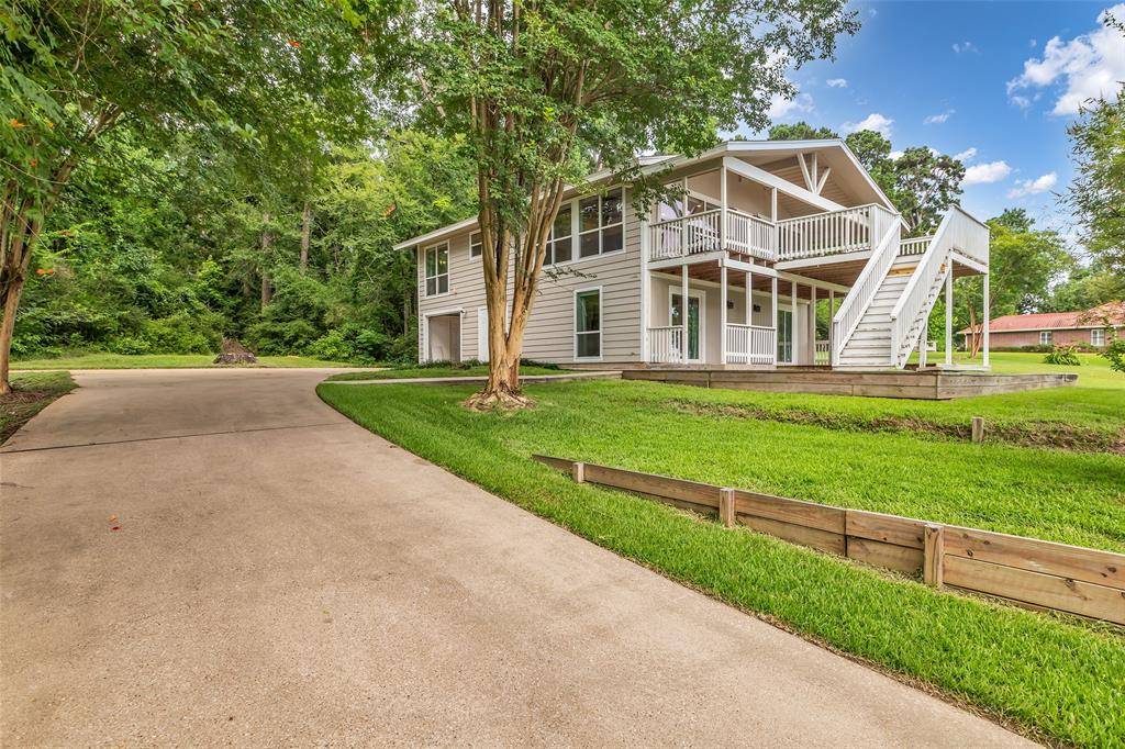 Onalaska, TX 77360,671 Lakeview Harbor