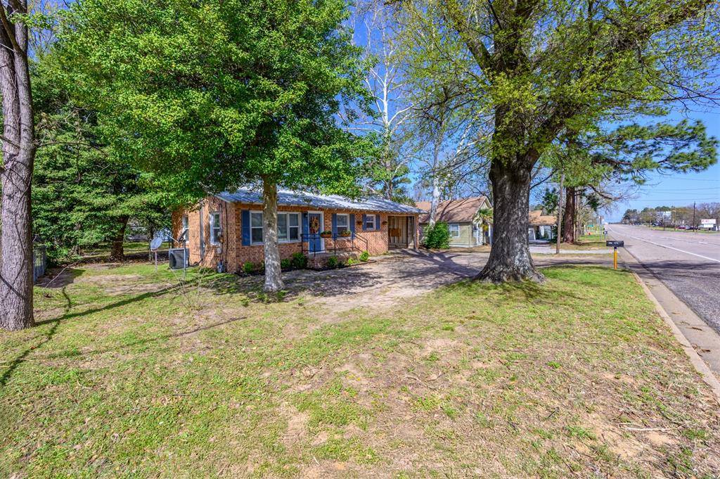 Lindale, TX 75771,506 N Main ST