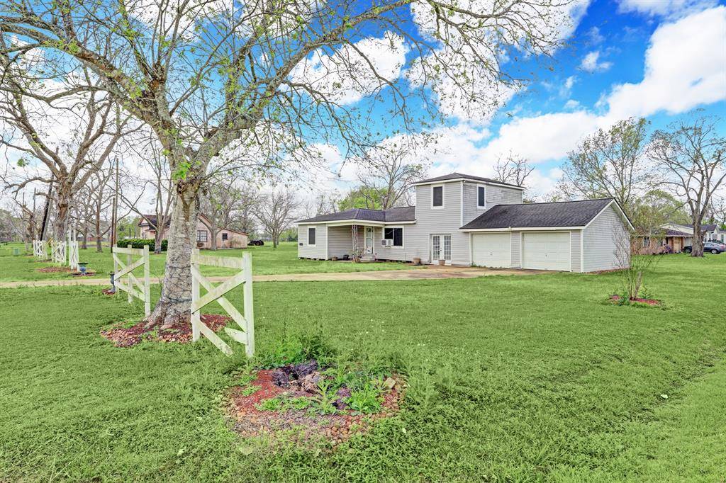 Angleton, TX 77515,603 County Road 199