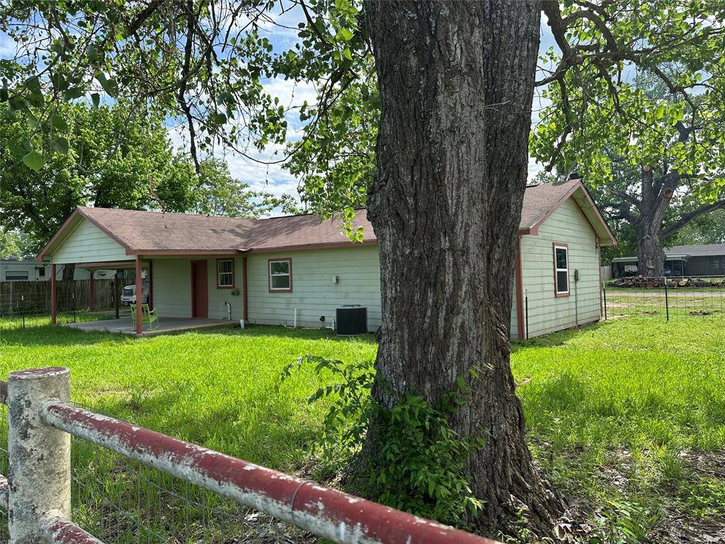 Donie, TX 75838,340 Calloway ST