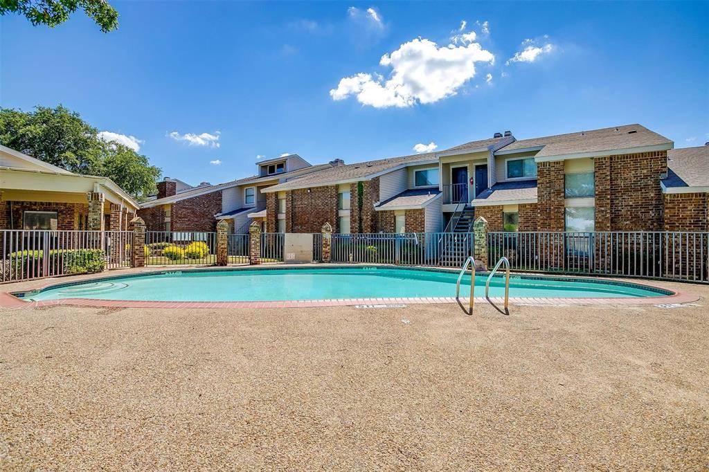 Lancaster, TX 75146,1000 River Bend DR #B1-0077
