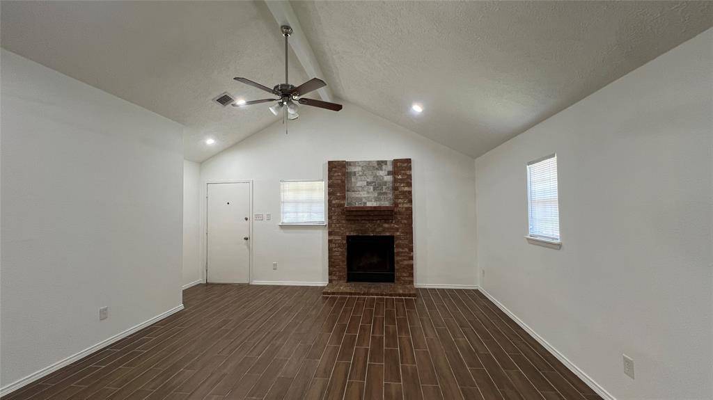 Rosenberg, TX 77471,4804 Greenwood DR