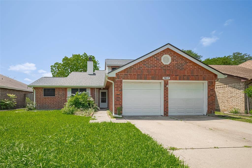 La Porte, TX 77571,3812 Redbud DR