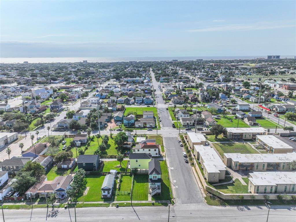 Galveston, TX 77550,614 38th ST