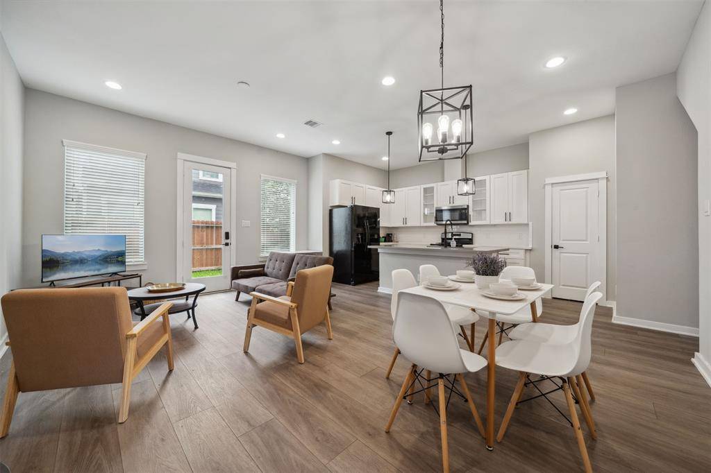 Houston, TX 77022,8470 Berry Green LN