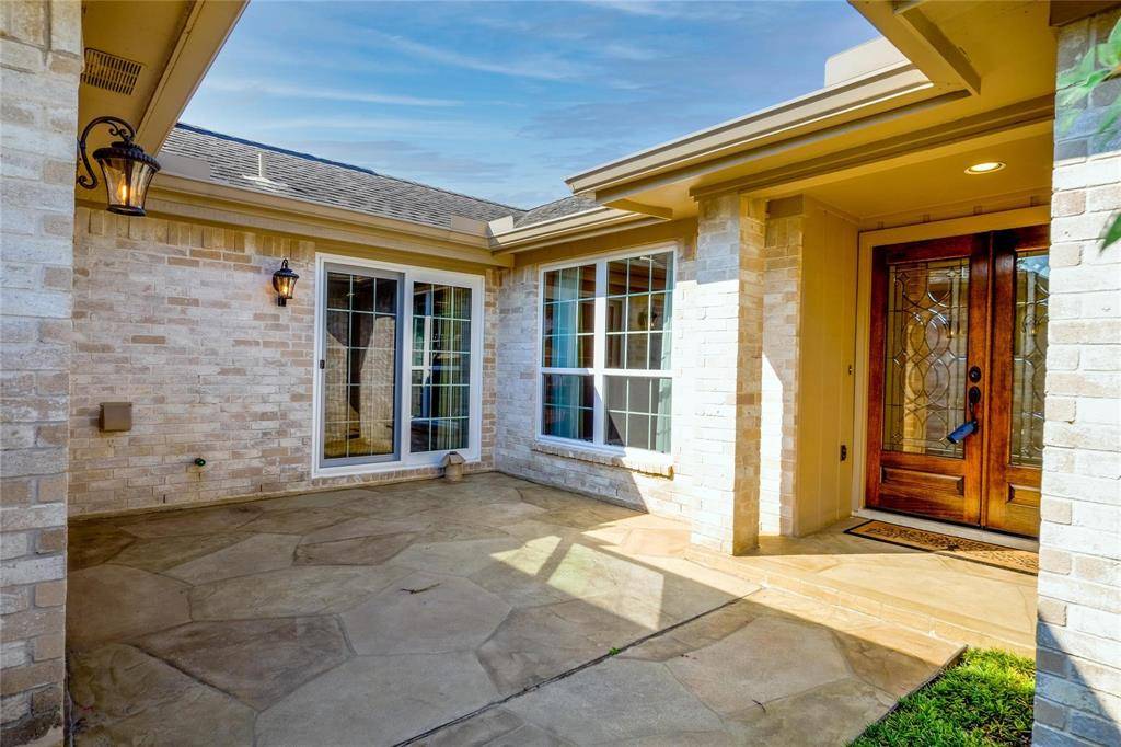 Sugar Land, TX 77478,1531 Locke LN