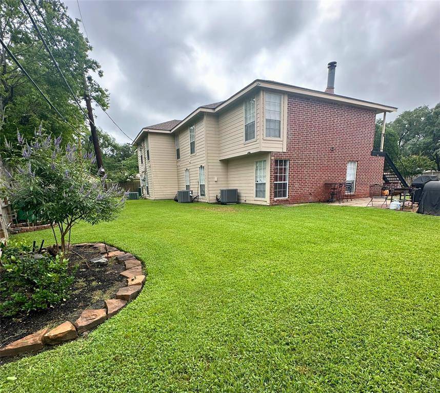 Houston, TX 77092,7120 Cole Creek DR