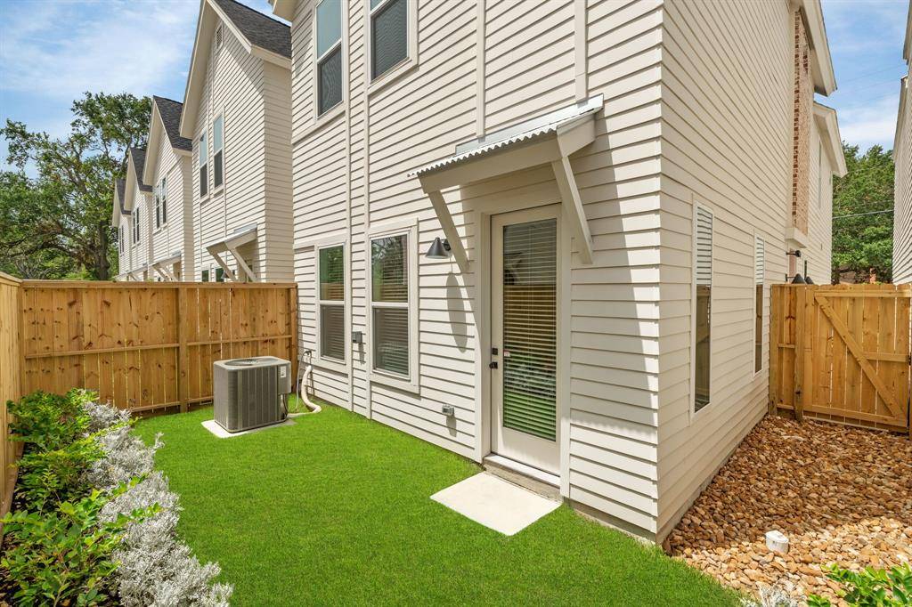 Houston, TX 77091,881 Rachel ST #E